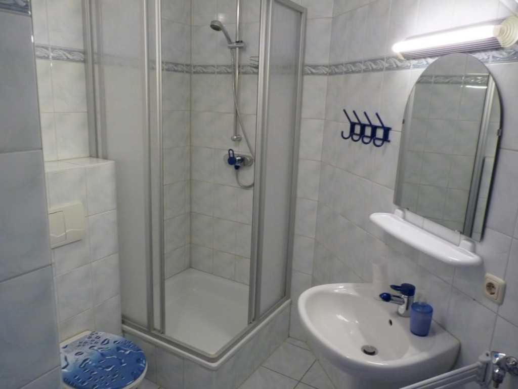 Ferienwohnung "Am Yachthafen" Objekt Id 12104-7 วาเริน ภายนอก รูปภาพ